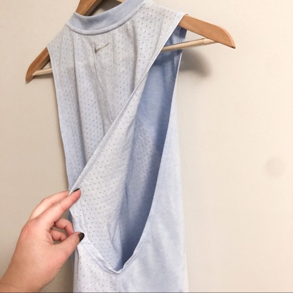 3/$20 | Nike High-Neck Tank - Picture 9 of 9